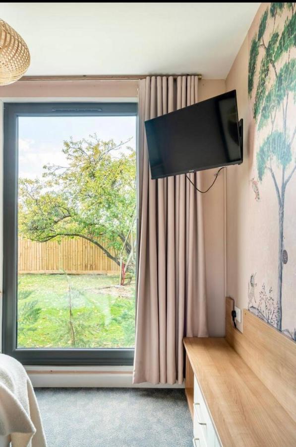 Travellers Tales - A Pod In The Cotswolds Apartment Minster Lovell Екстериор снимка